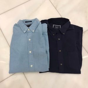 Lot of 2 men’s button down shirts